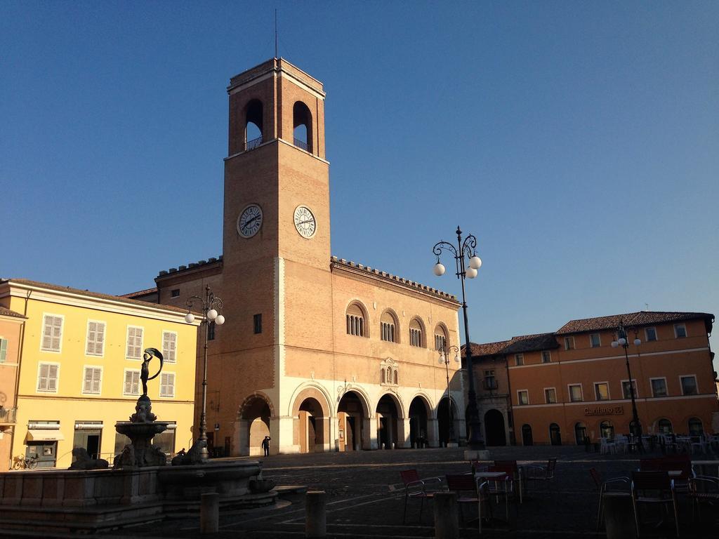 Astoria Hotel Pesaro Exterior foto